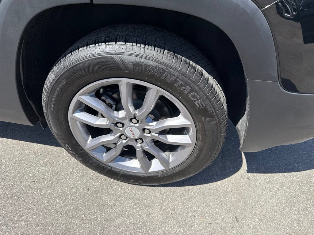 Used 2024 GMC Terrain SLT FWD image 28
