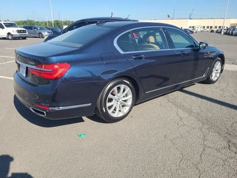 Used 2016 BMW 750i xDrive AWD/4WD image 3
