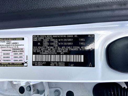 Used 2023 Lexus RX 350 FWD w/ Cold Area Package image 31