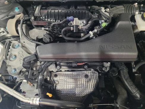 Used 2018 Nissan Rogue S image 30