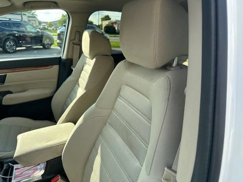 Used 2017 Honda CR-V EX image 10