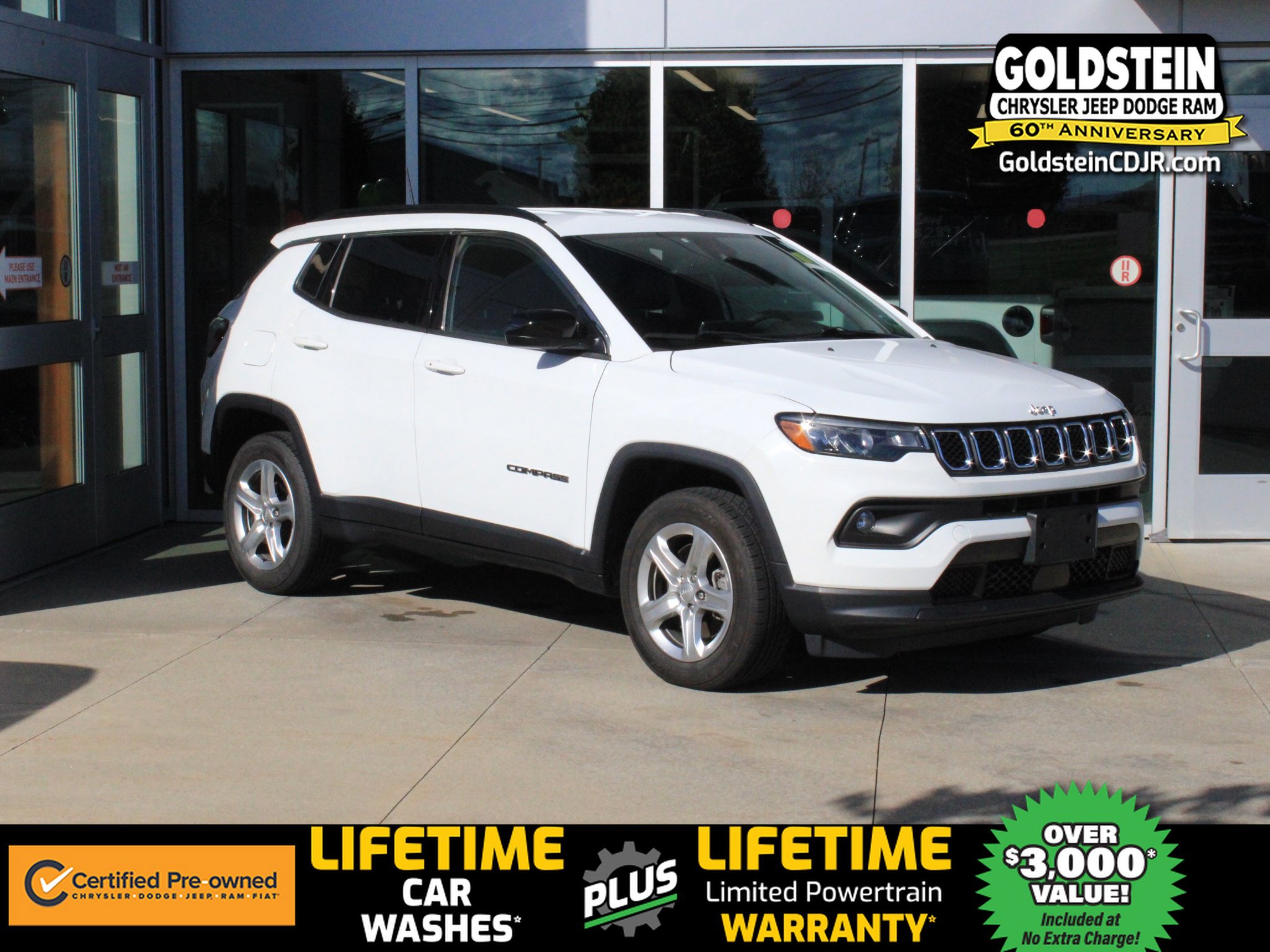 Used 2023 Jeep Compass Latitude w/ Convenience Group AWD/4WD image 1