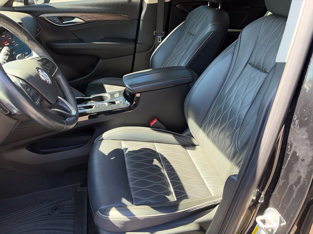 Used 2022 Buick Envision Avenir w/ Technology Package II FWD image 12
