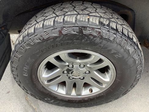 Used 2006 Toyota Sequoia Limited image 17