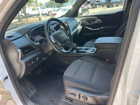 Used 2023 Chevrolet Traverse LT w/ LPO, Floor Liner Package AWD/4WD image 10