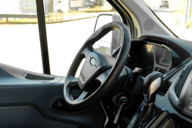 Used 2018 Ford Transit 250 130 Medium Roof RWD image 20