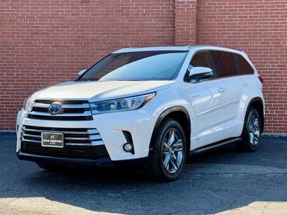 Used 2018 Toyota Highlander Limited Platinum