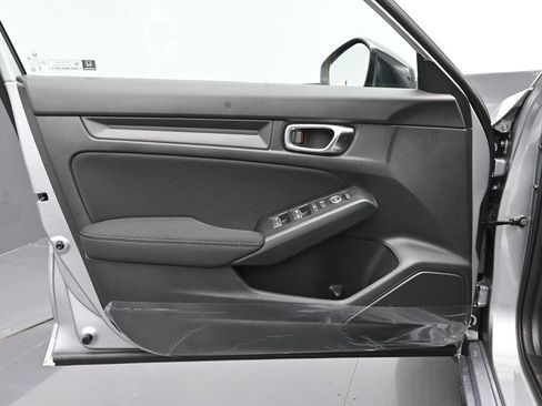 Used 2025 Honda Civic Sport image 29