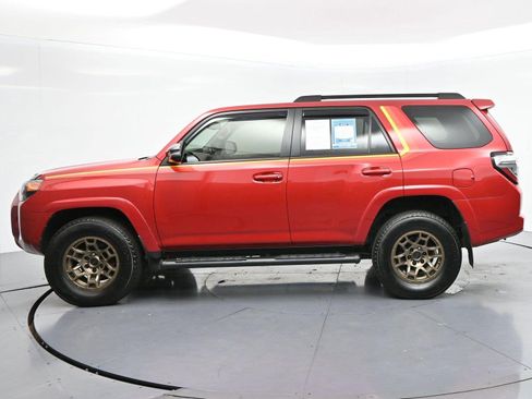 Used 2023 Toyota 4Runner 40th Anniversary SE AWD/4WD image 4