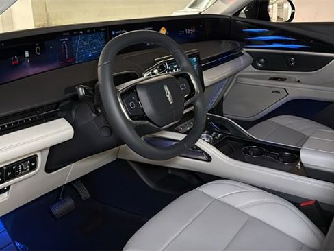 New 2026 Lincoln Nautilus Premier w/ Equipment Group 102A image 22