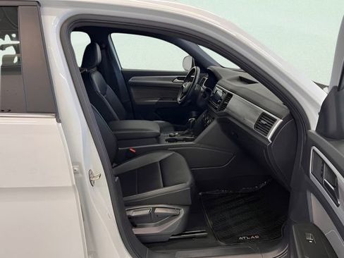 Used 2022 Volkswagen Atlas Cross Sport SE AWD/4WD image 11
