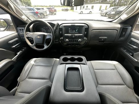 Used 2018 Chevrolet Silverado 2500 W/T AWD/4WD image 30