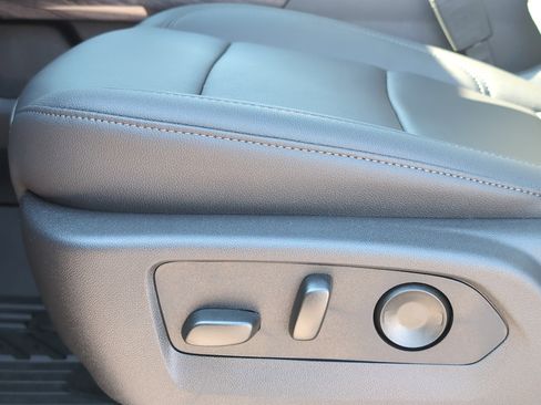 New 2026 Chevrolet Silverado 1500 LTZ w/ LTZ Premium Package image 11