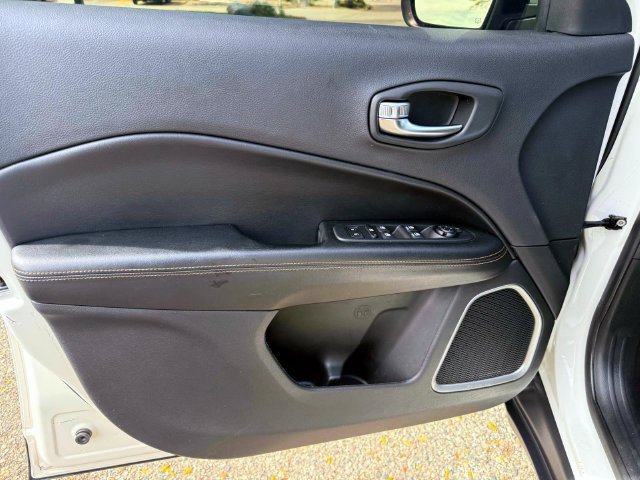 Certified 2020 Jeep Compass Limited AWD/4WD image 16