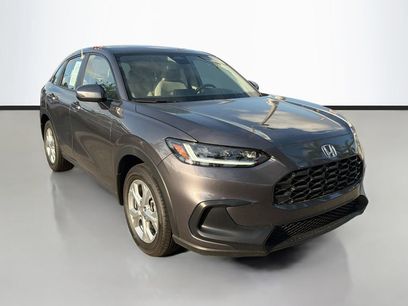 Used 2025 Honda HR-V LX