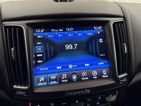 Used 2020 Maserati Levante S AWD/4WD image 20