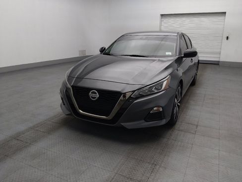 Used 2020 Nissan Altima 2.5 SR FWD image 15