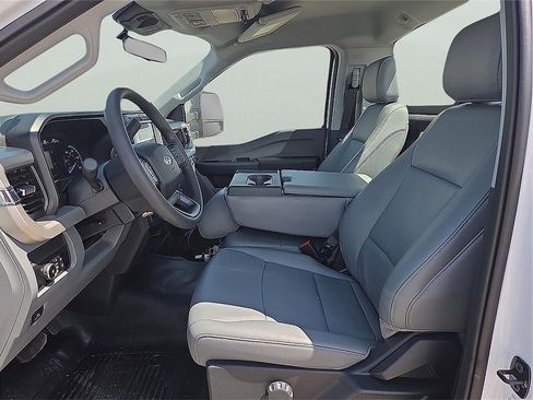 New 2024 Ford F550 4x4 Regular Cab Super Duty w/ XL Chrome Package image 12