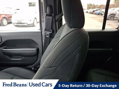 Used 2021 Jeep Wrangler Unlimited Sport w/ Technology Group image 19