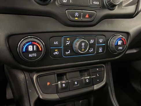 Certified 2022 GMC Terrain AT4 w/ Infotainment Package II image 33