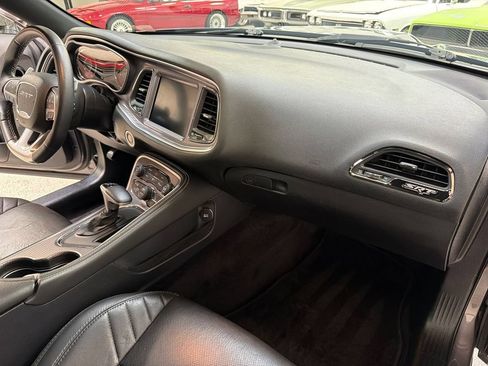 Used 2016 Dodge Challenger SRT Hellcat RWD image 36