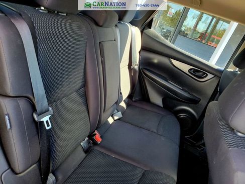 Used 2020 Nissan Rogue Sport S image 16