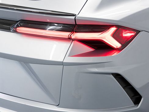 Used 2021 Lamborghini Urus image 20