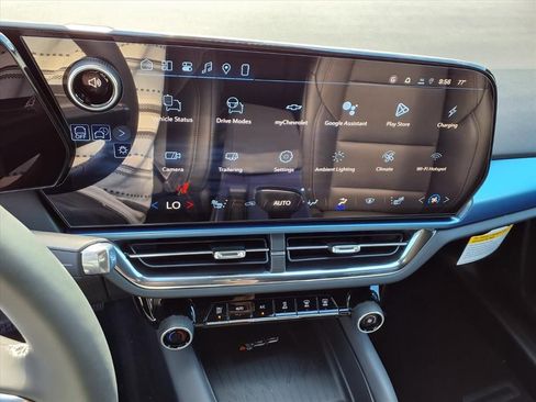 New 2026 Chevrolet Equinox EV LT image 10