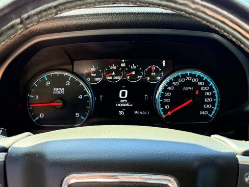 Used 2018 GMC Sierra 2500 Denali w/ Duramax Plus Package AWD/4WD image 24