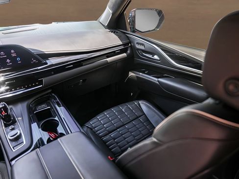 Certified 2023 Cadillac Escalade V AWD/4WD image 30