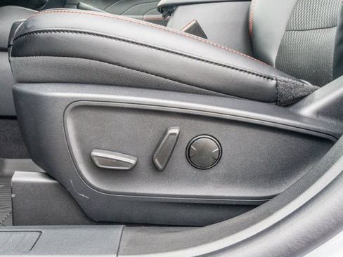 Used 2026 Ford Escape ST-Line w/ Cold Weather Package image 32