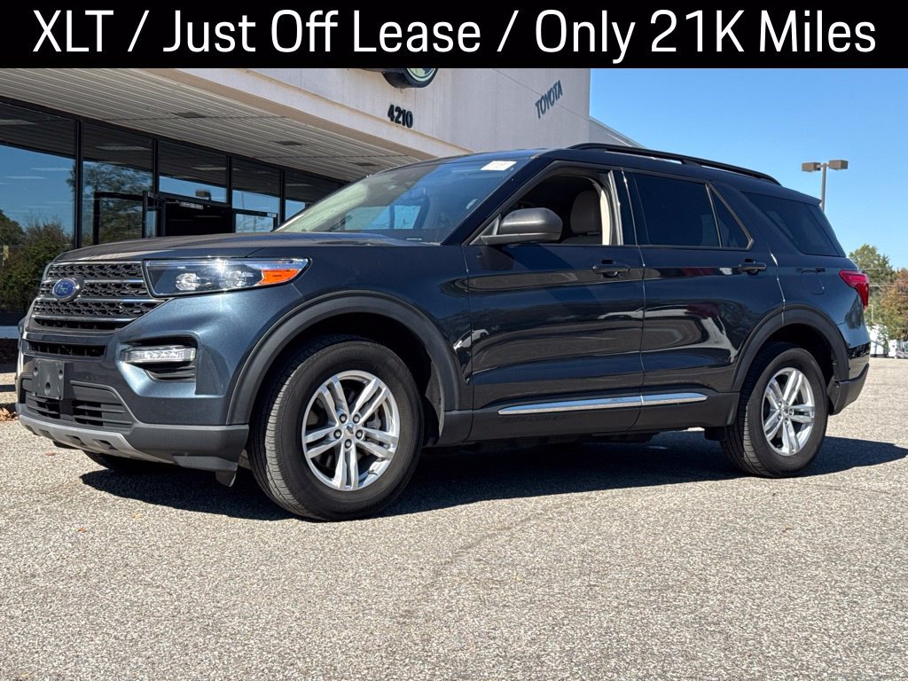 Used 2023 Ford Explorer XLT w/ Equipment Group 202A AWD/4WD image 1