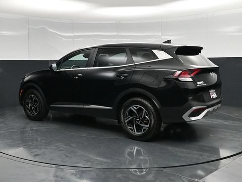 Used 2025 Kia Sportage LX AWD/4WD image 10
