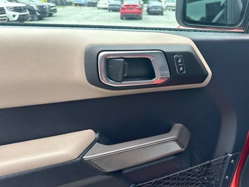 Used 2023 Ford Bronco Wildtrak AWD/4WD image 18