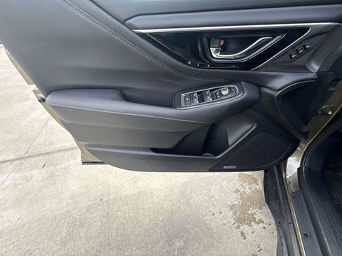 Used 2025 Subaru Outback Touring XT AWD/4WD image 13