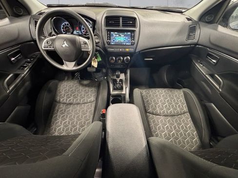 Used 2025 Mitsubishi Outlander Sport ES AWD/4WD image 17