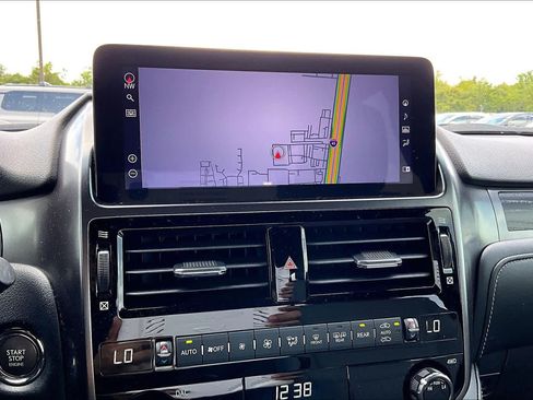 Used 2023 Lexus GX 460 w/ Black Line Special Edition AWD/4WD image 34