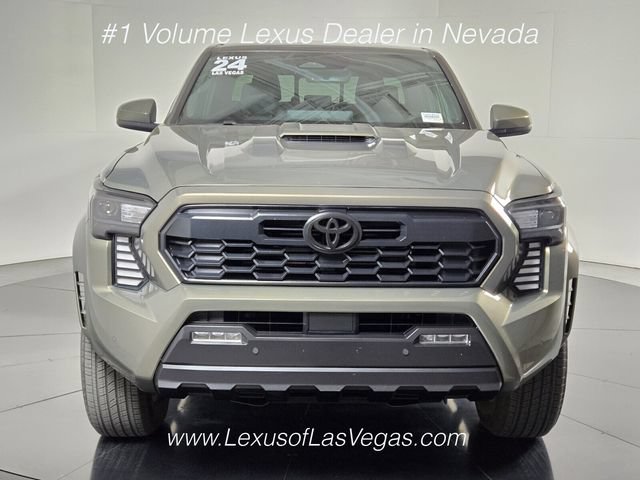Used 2024 Toyota Tacoma TRD Sport w/ TRD Sport Upgrade Package AWD/4WD image 8