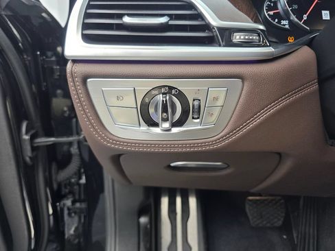 Used 2016 BMW 740i RWD image 25