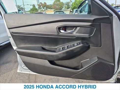 Used 2025 Honda Accord Sport image 12