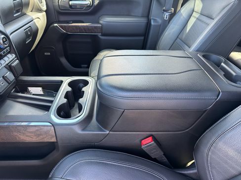 Used 2023 GMC Sierra 2500 Denali w/ Denali Ultimate Package image 16