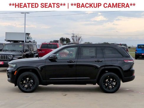 New 2025 Jeep Grand Cherokee Altitude image 5