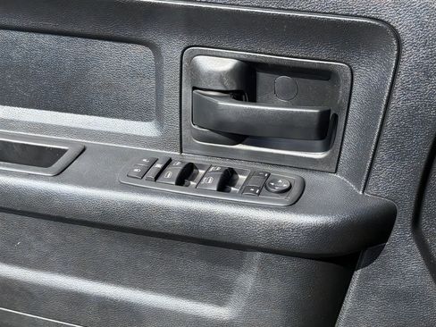 Used 2018 RAM 2500 Tradesman w/ Chrome Appearance Group AWD/4WD image 21