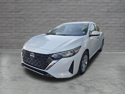 Certified 2025 Nissan Sentra S FWD image 3