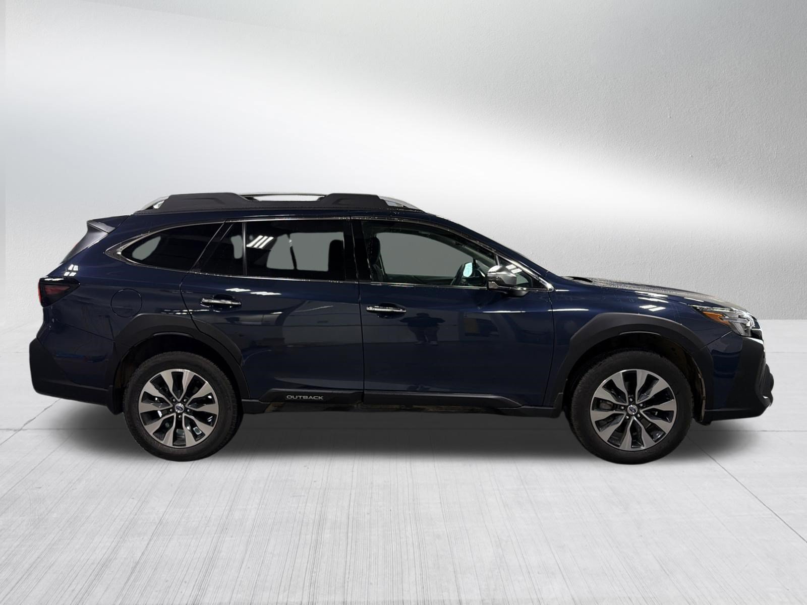 Certified 2025 Subaru Outback Touring XT w/ Popular Package #2 AWD/4WD image 8