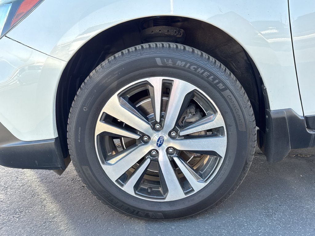 Used 2019 Subaru Outback 3.6R Limited w/ Popular Package #2 AWD/4WD image 19