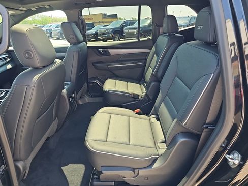 Used 2025 Buick Enclave Sport Touring w/ Super Cruise Package FWD image 24