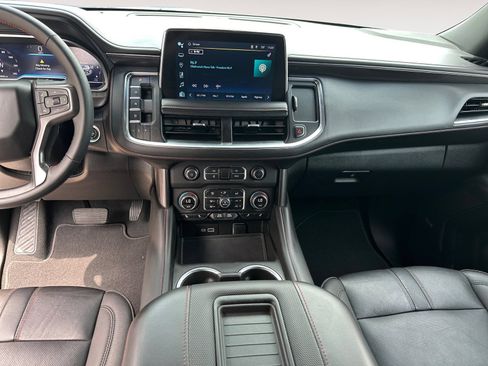 Used 2023 Chevrolet Suburban RST w/ Sport Performance Package AWD/4WD image 11