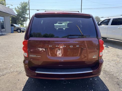 Used 2018 Dodge Grand Caravan SXT FWD image 8