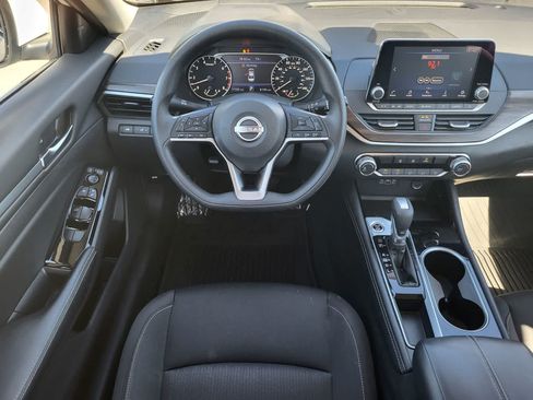 Used 2023 Nissan Altima 2.5 SV FWD image 24